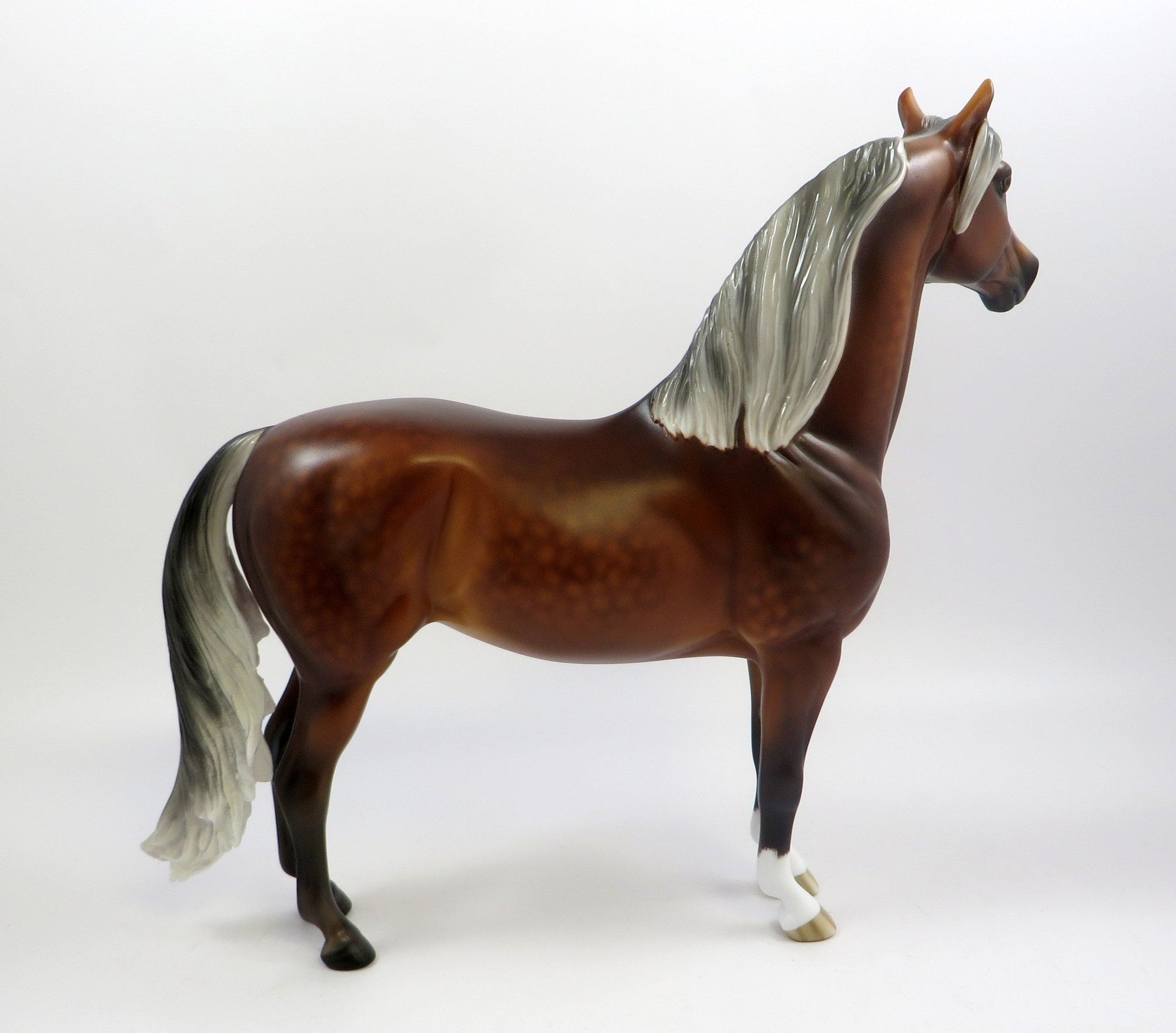 LUCKY ME-OOAK SILVER BAY MORGAN MODEL HORSE BY SHERYL LEISURE 5-30-19