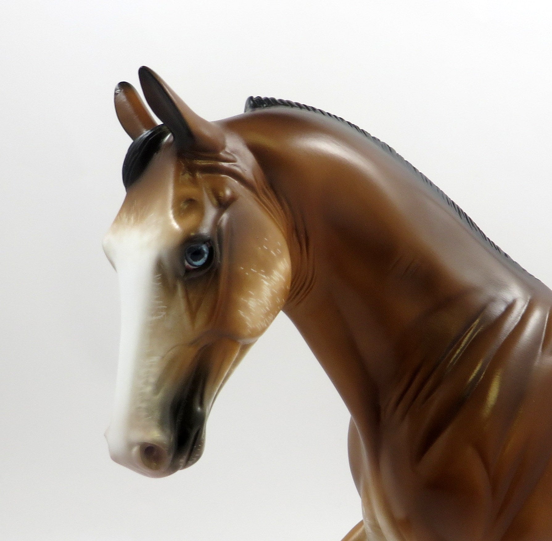 PAJAMA GAME-OOAK BAY SABINO TWH MODEL HORSE BY SHERYL LEISURE 5-30-19