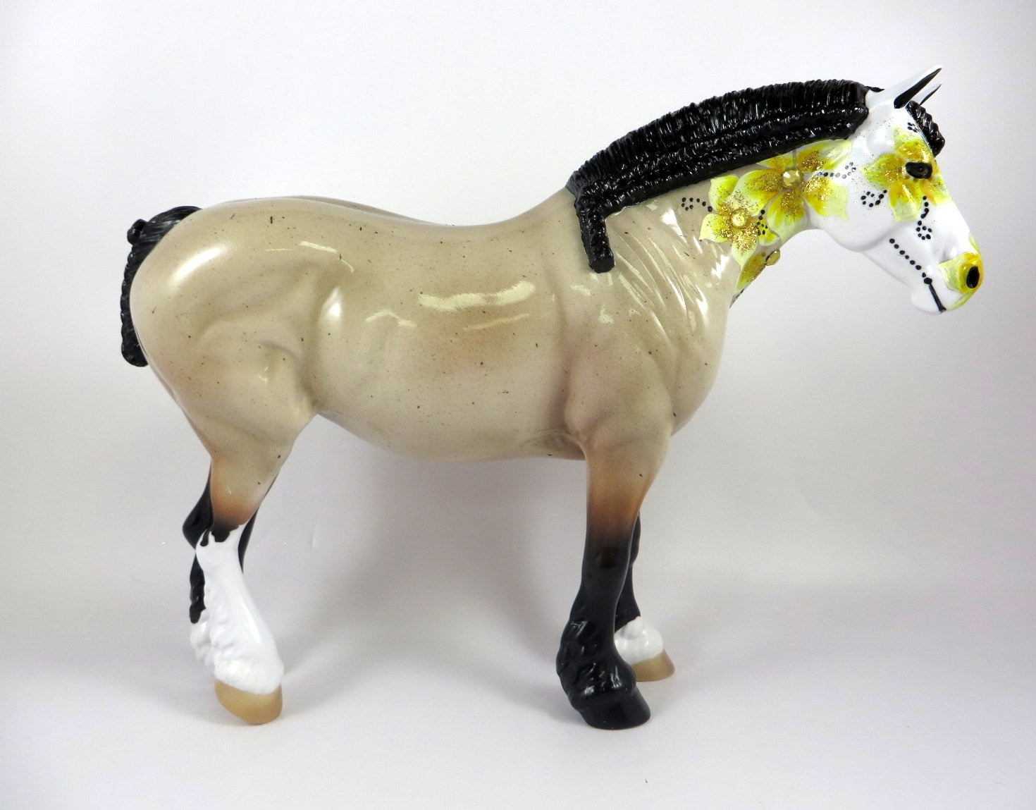 DAFFODIL -OOAK YELLOW SUGAR SKULL HEAVY DRAFT MODEL HORSE BY DAWN QUICK LHS 19