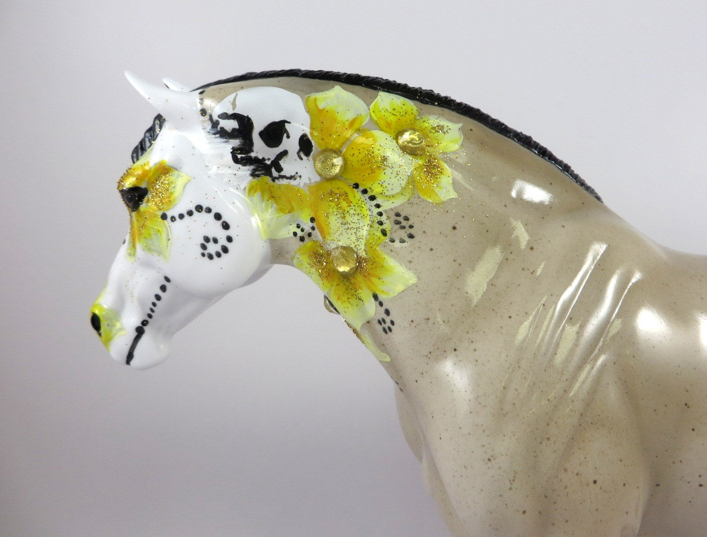 DAFFODIL -OOAK YELLOW SUGAR SKULL HEAVY DRAFT MODEL HORSE BY DAWN QUICK LHS 19