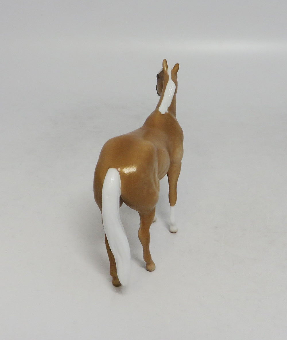 HAWAII-OOAK DAPPLE PALOMINO QUARTER HORSE CHIP SW 2018