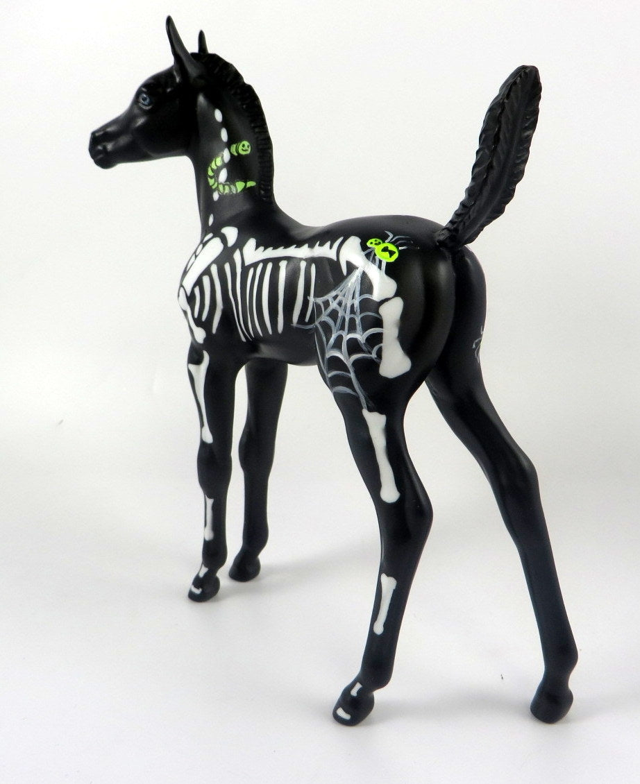 LITTLE BONES-LE-5 ARABIAN FOAL BLACK WITH BONES BY DAWN QUICK MM19
