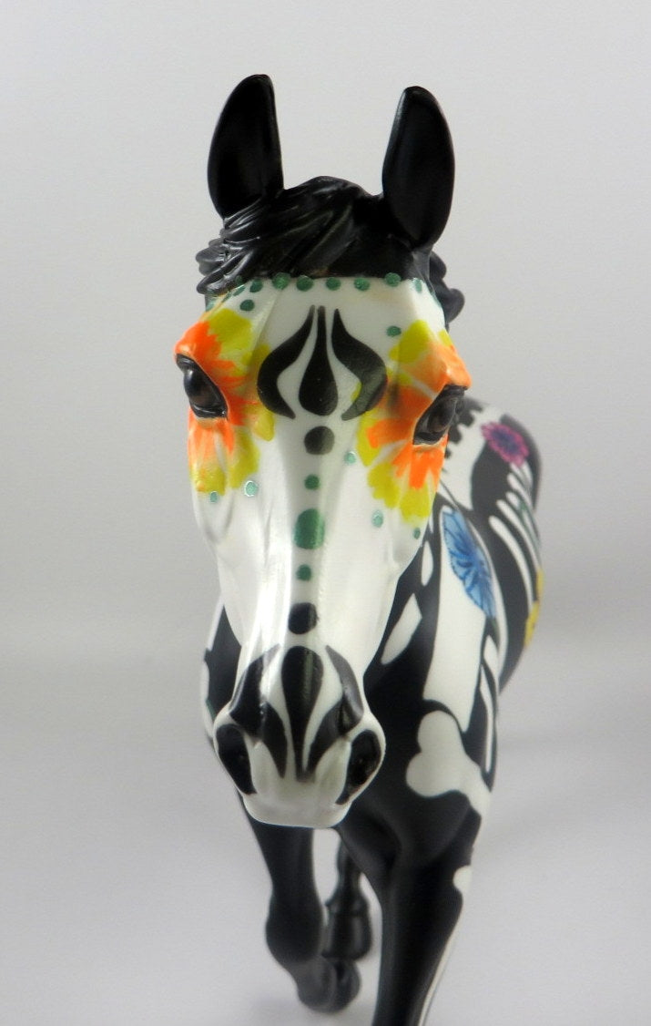 MEDUSA-OOAK SKELETON DECORATOR PALOUSE BY DAWN QUICK MM19