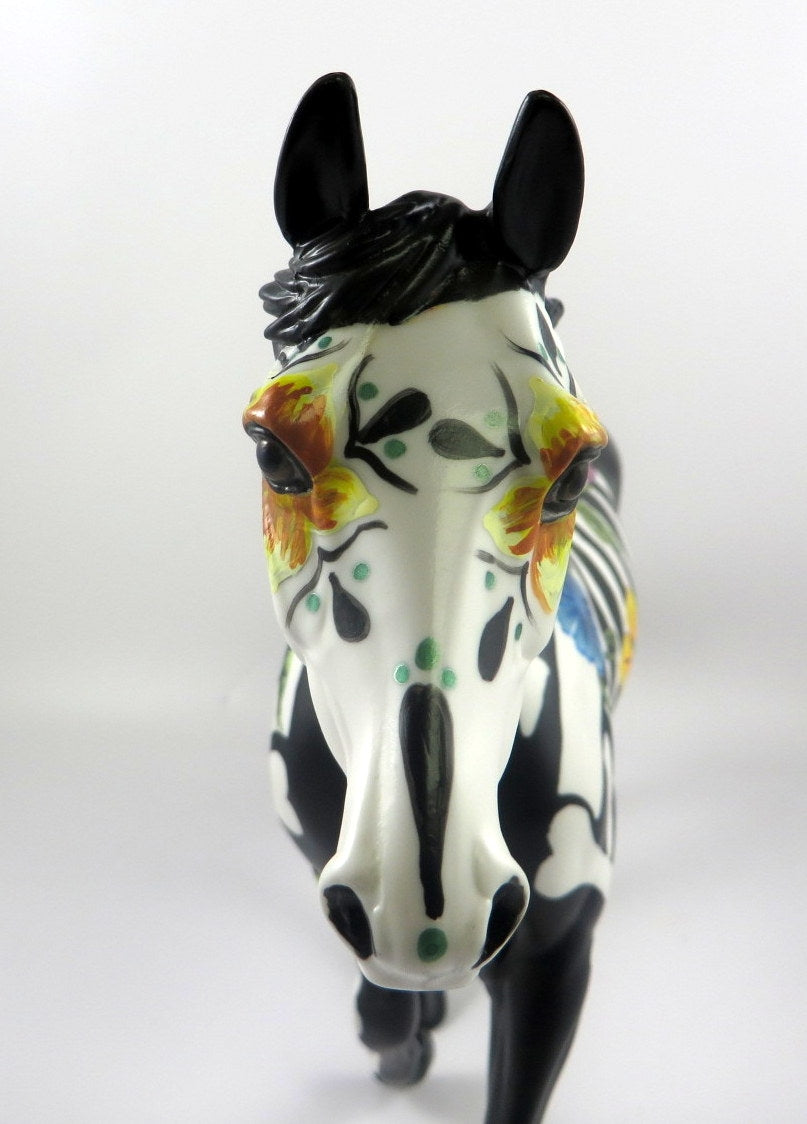 SABRINA-OOAK SKELETON DECORATOR PALOUSE BY DAWN QUICK MM19