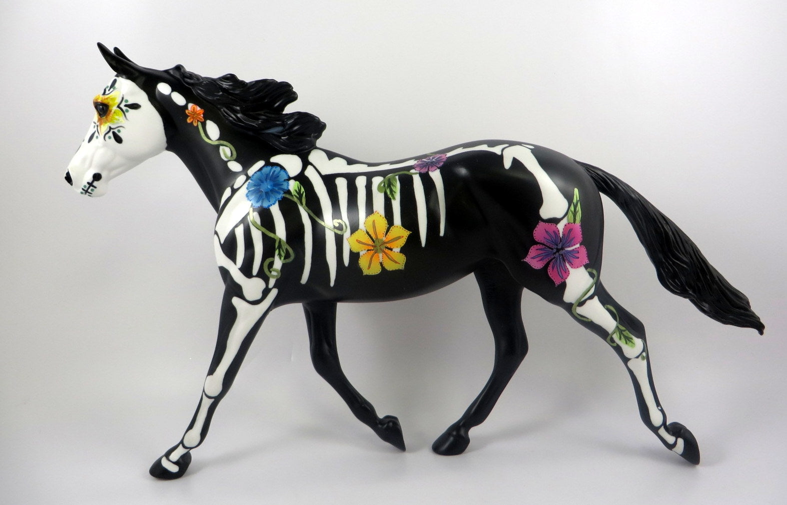 SABRINA-OOAK SKELETON DECORATOR PALOUSE BY DAWN QUICK MM19