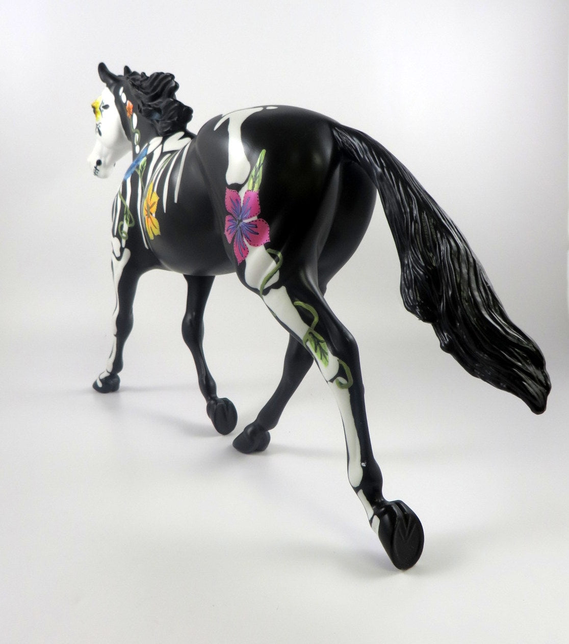 SABRINA-OOAK SKELETON DECORATOR PALOUSE BY DAWN QUICK MM19