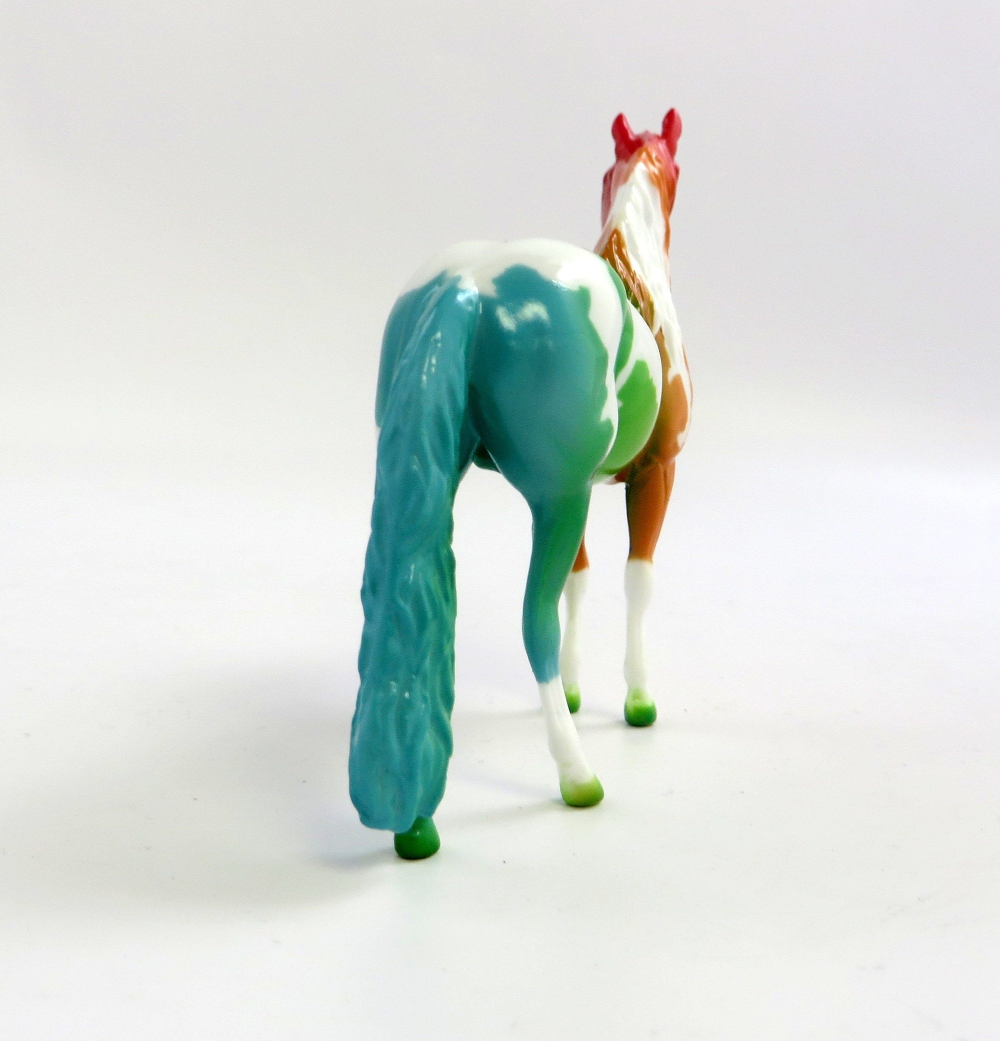 MOONBOW -- RAINBOW DECORATOR ANDALUSIAN CHIP BY JAS FANNING 5/31/19