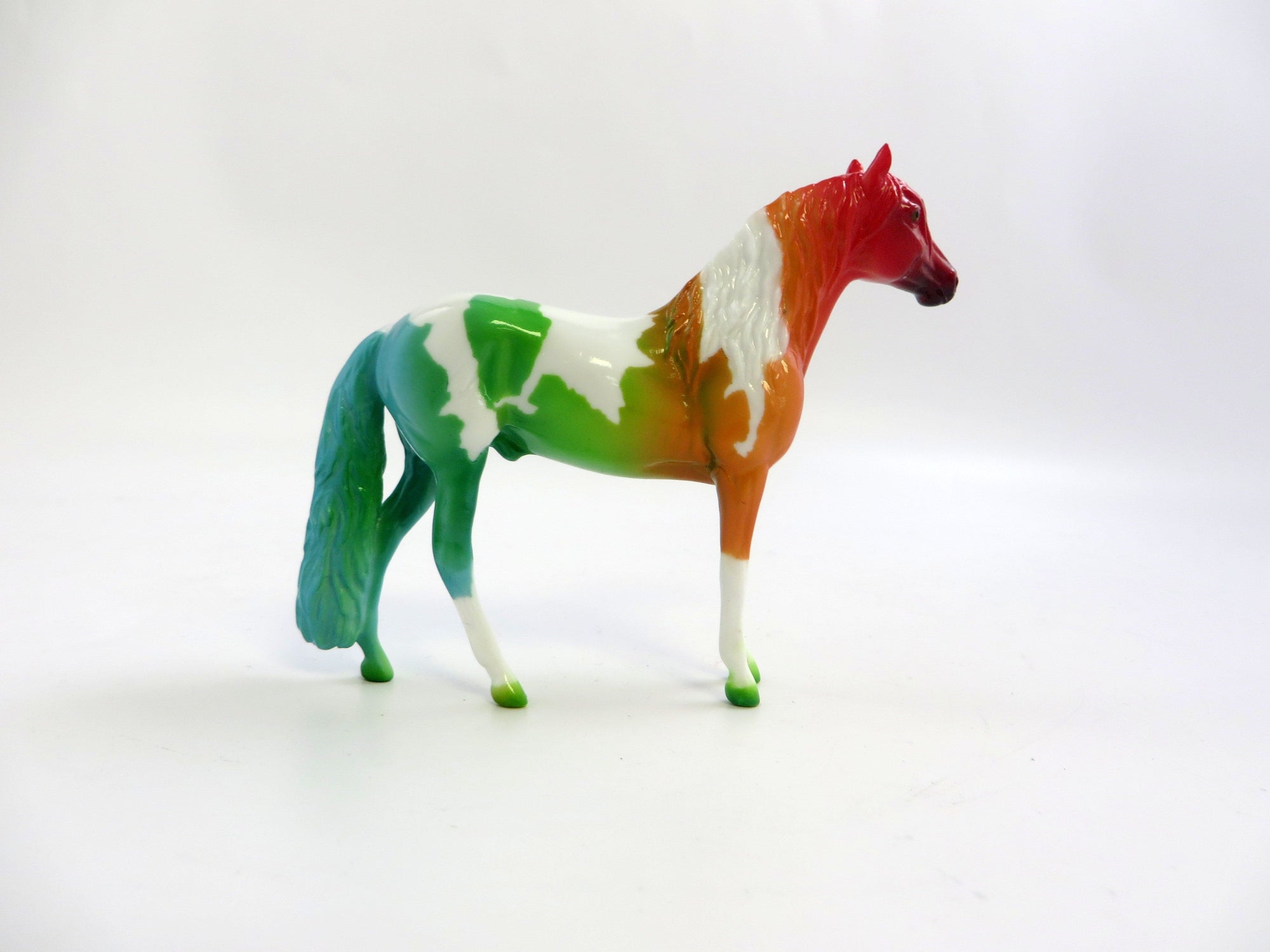 MOONBOW -- RAINBOW DECORATOR ANDALUSIAN CHIP BY JAS FANNING 5/31/19