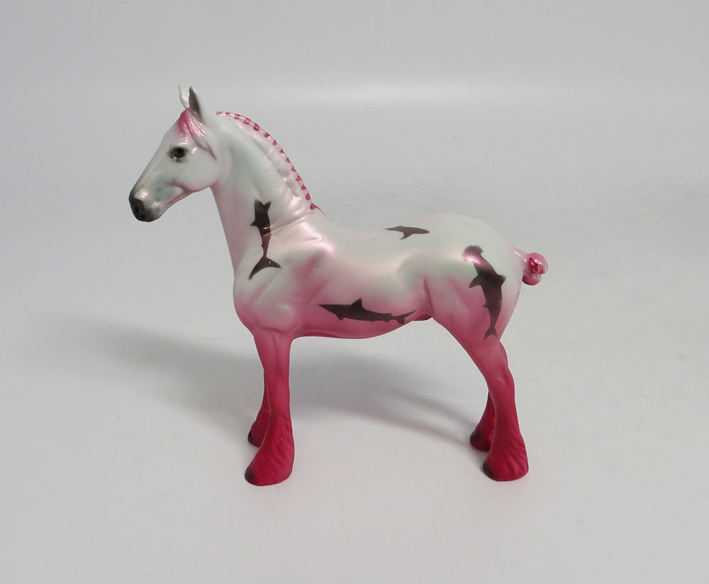 PINK SHARK DELIGHT-OOAK PINK SHARK DRAFT CHIP DECORATOR SW 2018