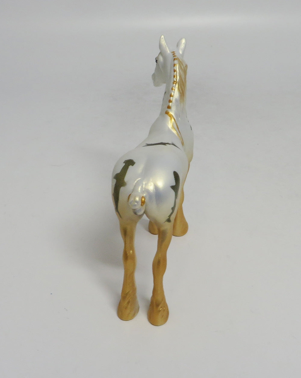 SANDY SUNRISE- OOAK DRAFT CHIP SHARK WEEK DECORATOR SW2018