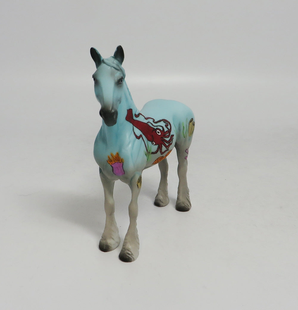 SQUID-OOAK STANDING DRAFT CHIP SHARK WEEK 2018