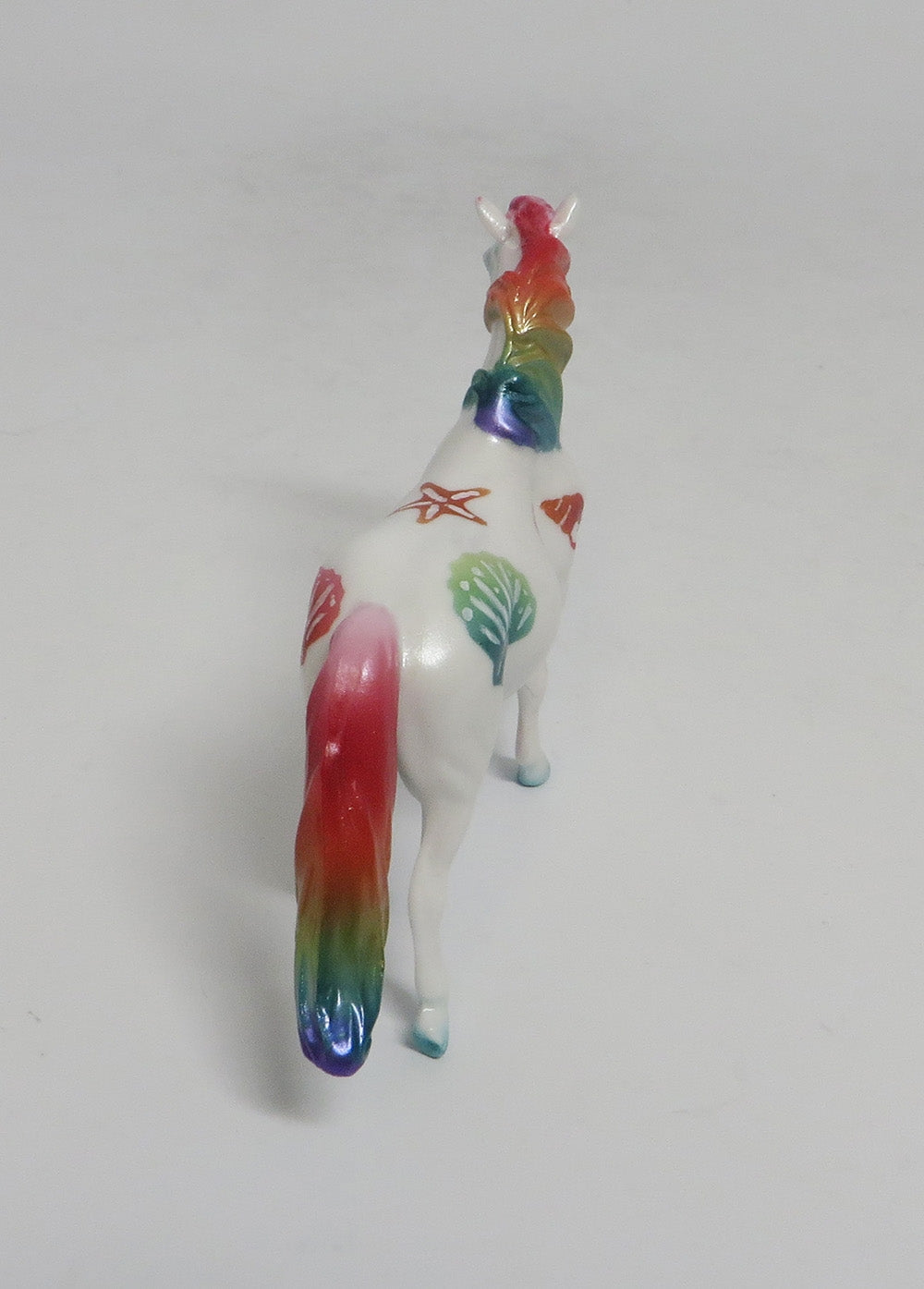 SHELLY-OOAK SEA SHELL PONY DECORATOR SW 18