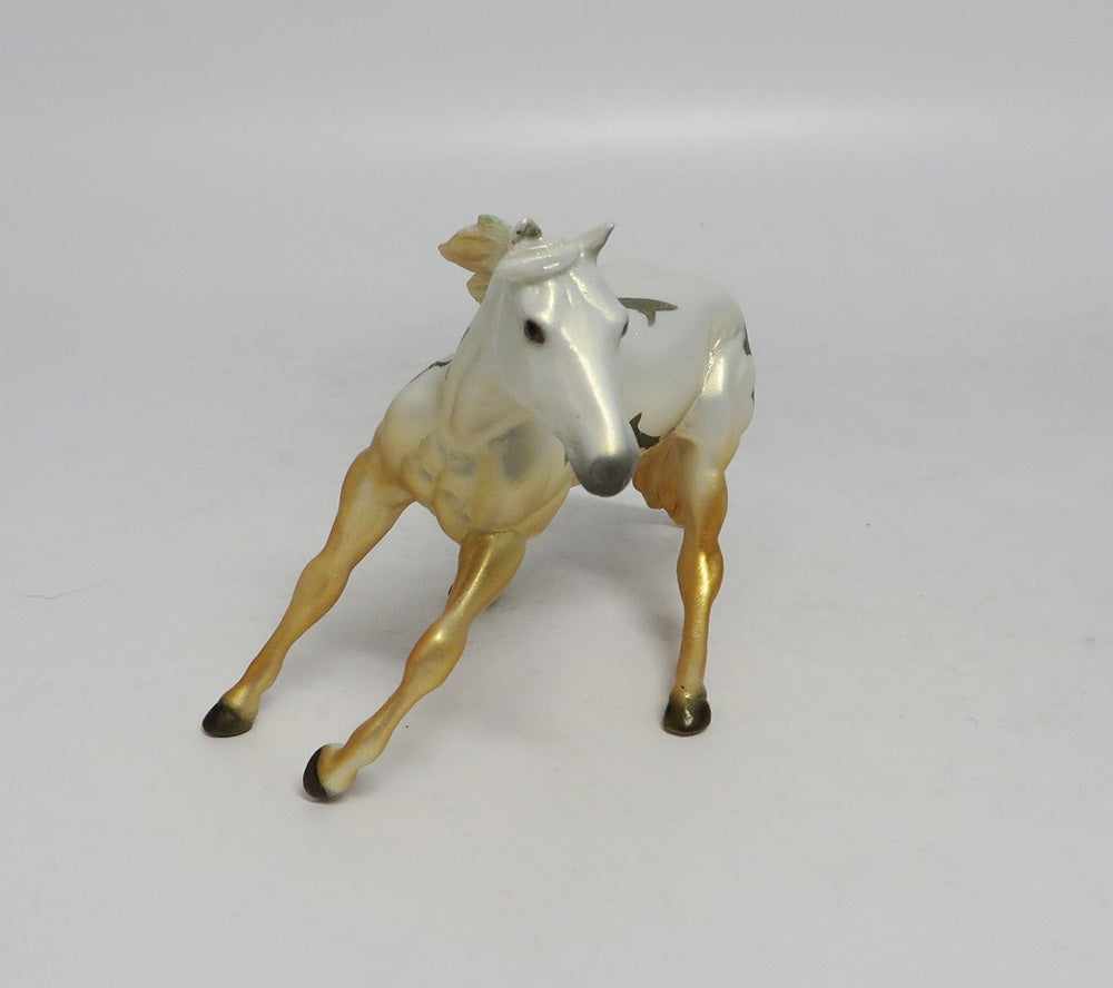 PACIFICA- OOAK CUTTER CHIP SHARK WEEK DECORATOR SW2018