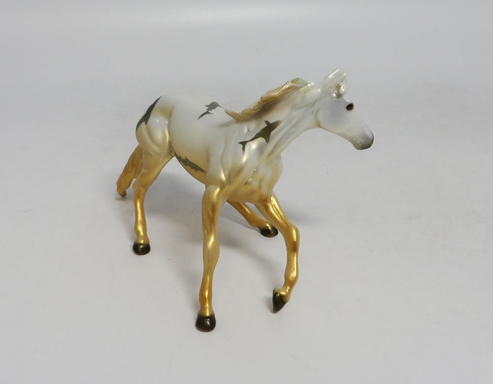 PACIFICA- OOAK CUTTER CHIP SHARK WEEK DECORATOR SW2018