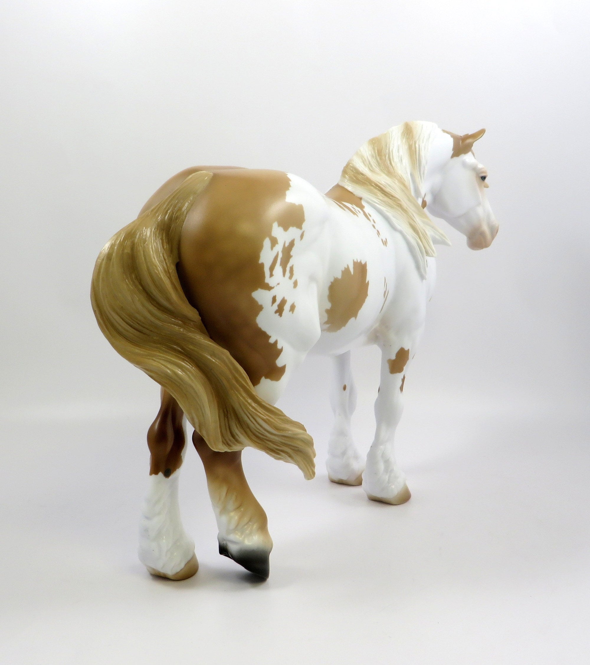 AURELIA-OOAK PALOMINO PINTO HEAVY DRAFTER MODEL HORSE 6-7-19