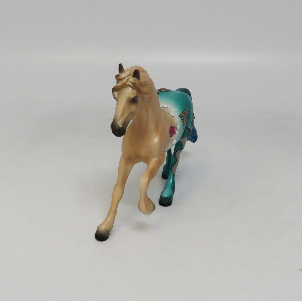 KAI-LE-10 KAI-SEA DECORATOR FRESIAN CHIP-SHARK WEEK 2018