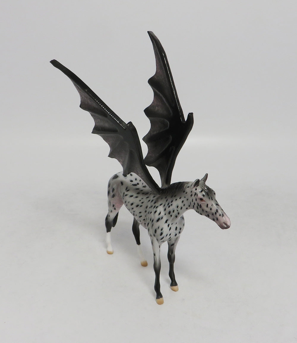 SPECTACULAR- OOAK DECORATOR CHIP LHS 2018