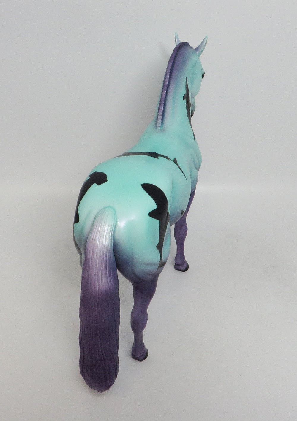 SHARK BAIT PURPLE -OOAK ANDALUSIAN DEACORATOR SW 18