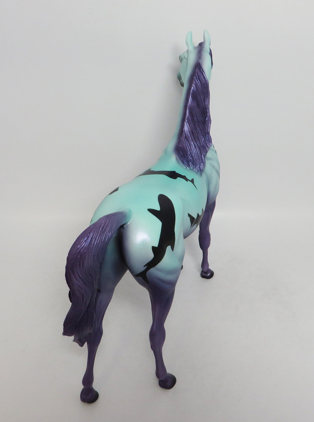 SHARK BAIT-PURPLE-OOAK- ARABIAN SHARK DECORATOR SW 2018