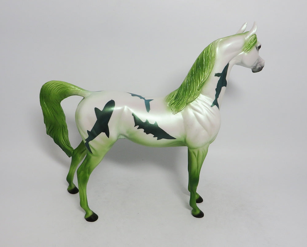 SHARK BAIT-GREEN ARABIAN SHARK DECORATOR SW 2018