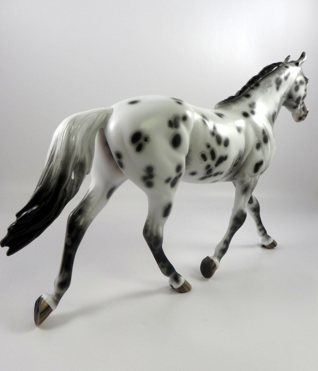 KOLA-OOAK GREY SPOTTED PALOUSE BY SHERYL LEISURE MM19