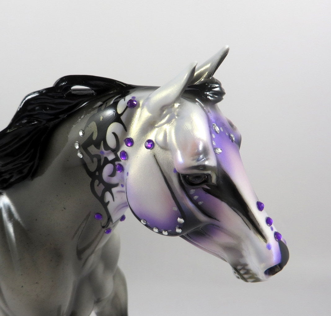 PURPLE CRAZE-OOAK GREY FQH SUGAR SKULL  BY MISSY FOX MM 19