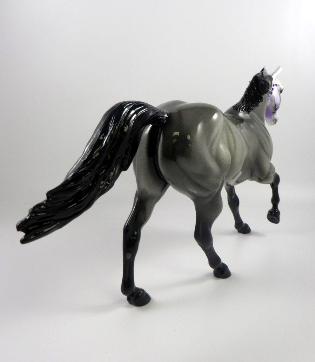 PURPLE CRAZE-OOAK GREY FQH SUGAR SKULL  BY MISSY FOX MM 19