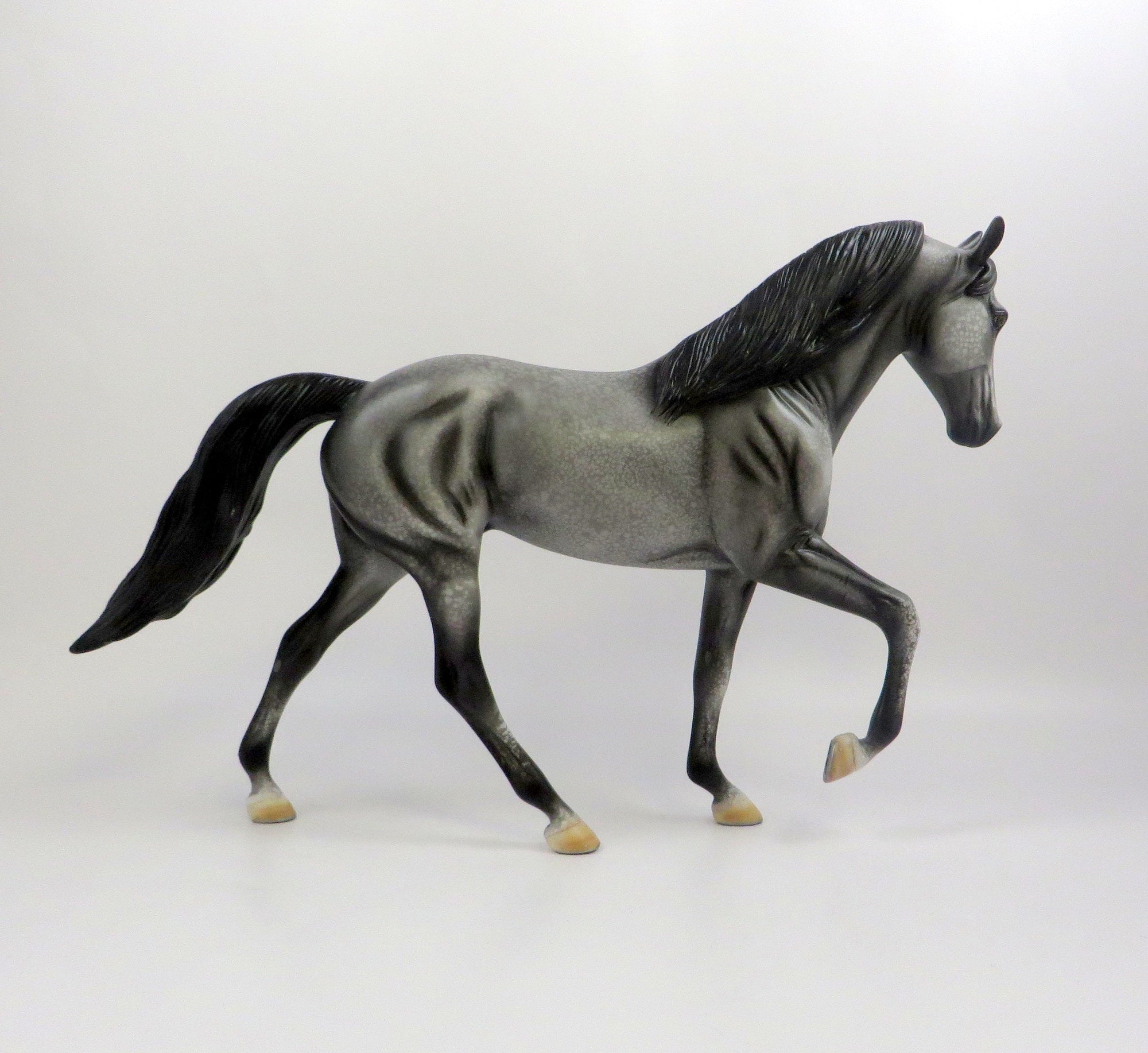 BLUE MOON SURPRISE-OOAK BLUE ROAN TENNESSEE WALKER MODEL HORSE BY AL 6/13/19