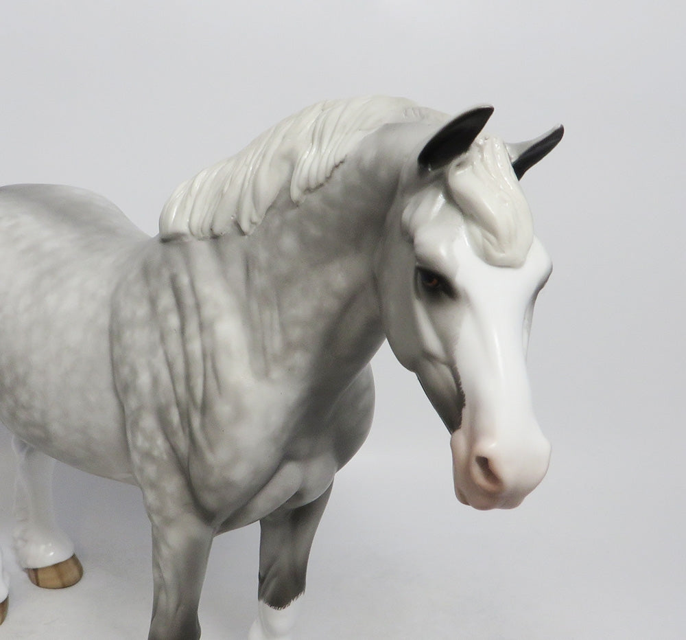 CORAL-OOAK DAPPLE GREY HEAVY DRAFT MARE BY SHERYL LEISURE 9/21/18