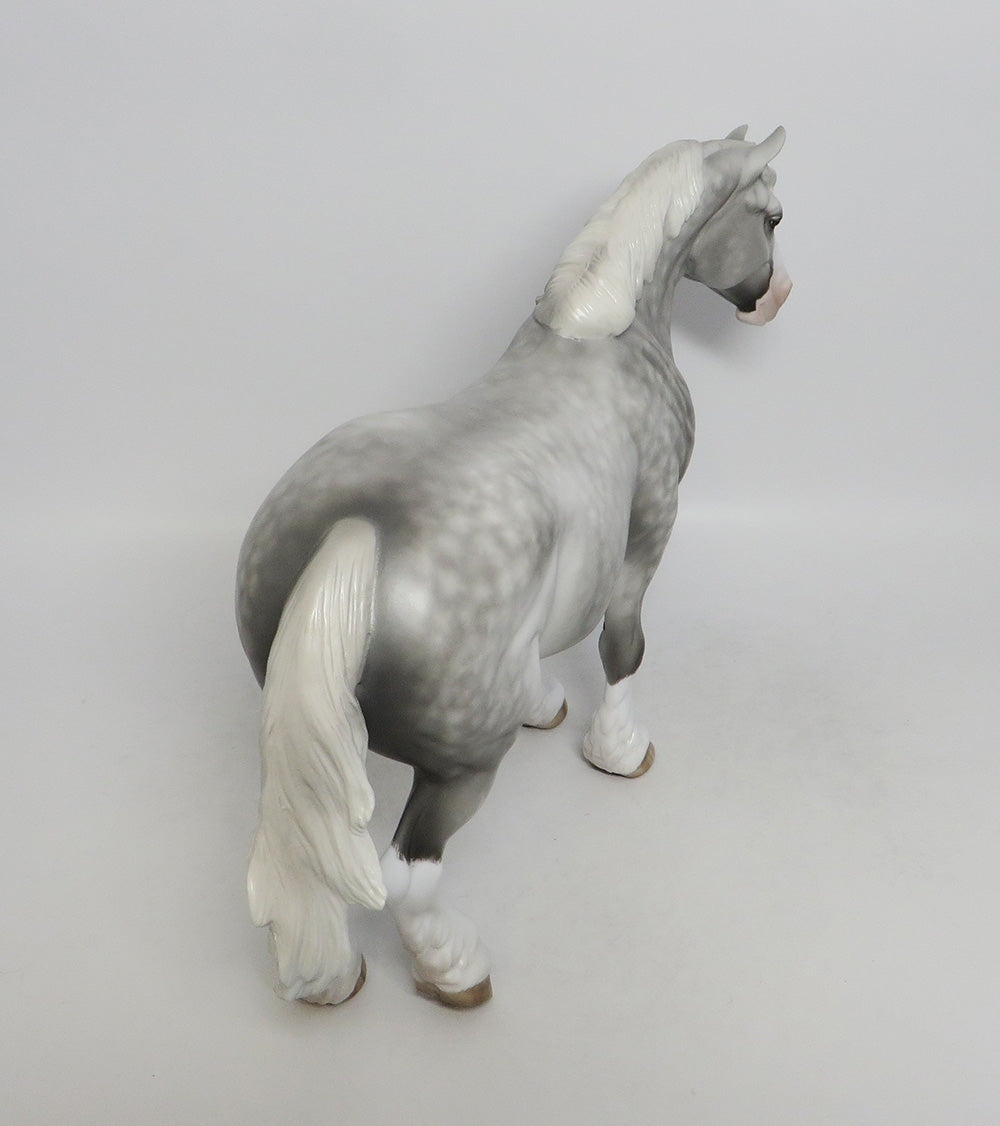 CORAL-OOAK DAPPLE GREY HEAVY DRAFT MARE BY SHERYL LEISURE 9/21/18