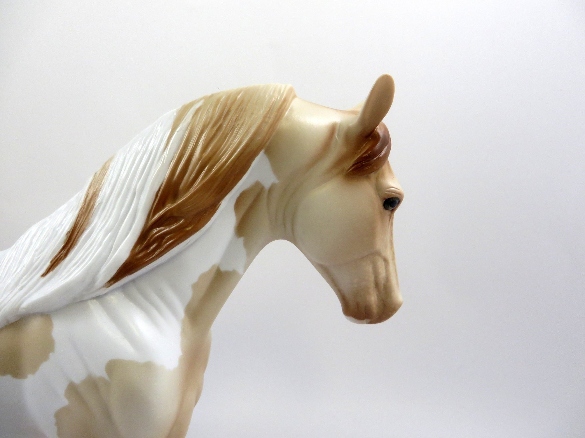 ROYAL CHANGE-OOAK PERLINO PINTO TENNESSEE WALKER MODEL HORSE EQ 2019