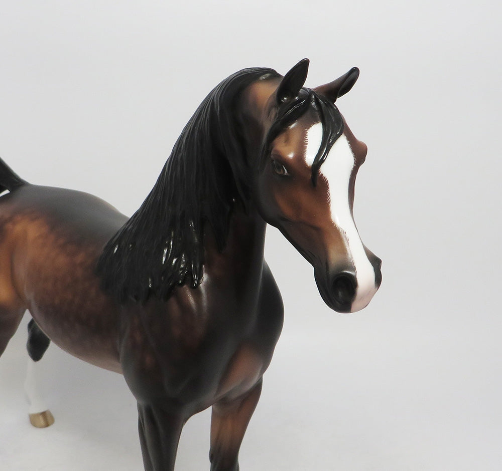MAKO-OOAK STAR DAPPLE BAY ARABIAN MODEL HORSE BY SHERYL LEISURE 9/21/18