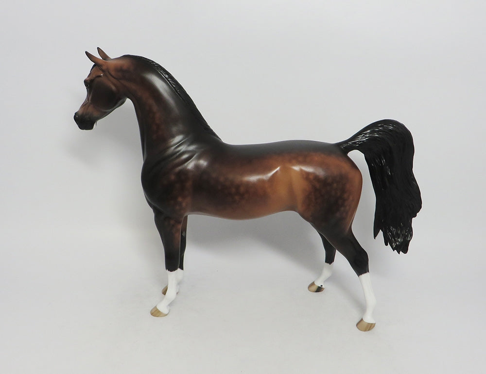 MAKO-OOAK STAR DAPPLE BAY ARABIAN MODEL HORSE BY SHERYL LEISURE 9/21/18