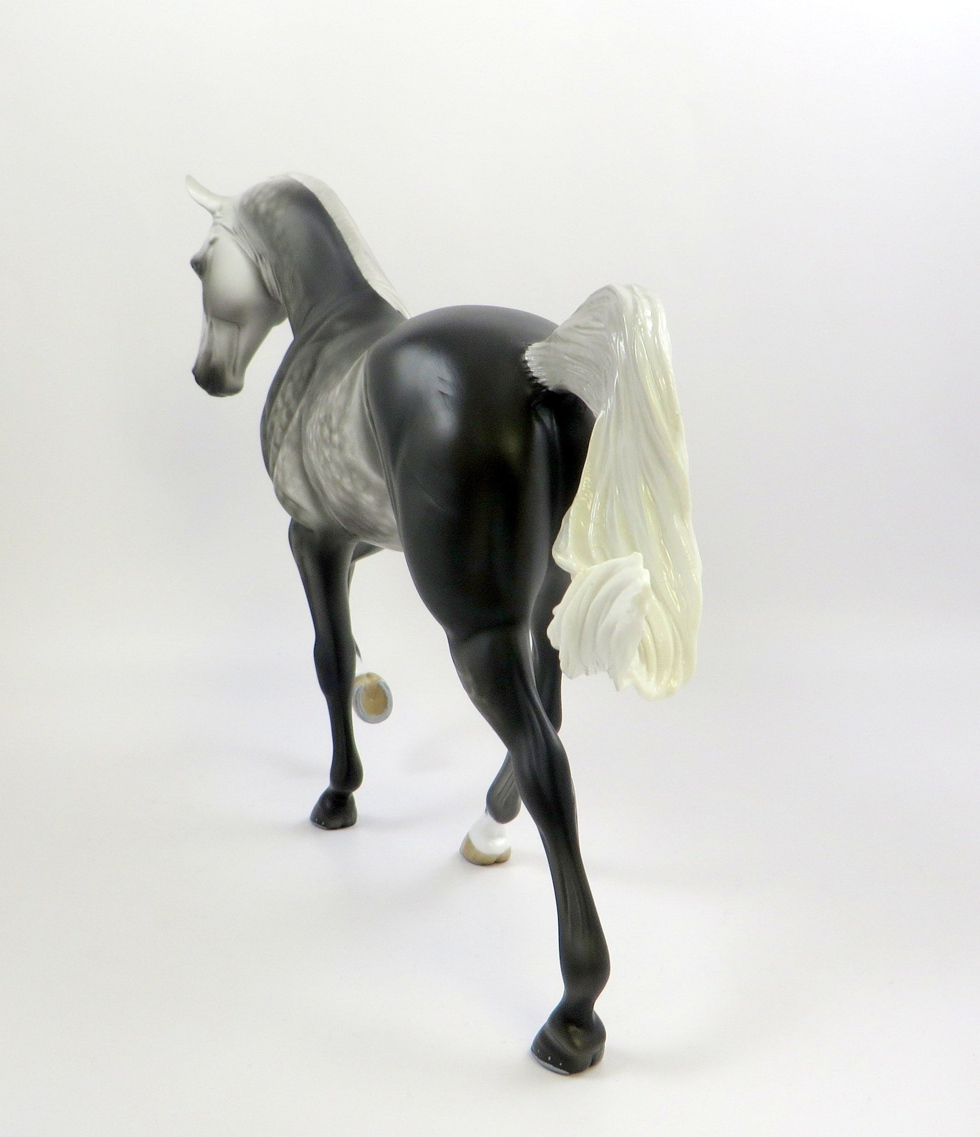 CORSUSCANT-OOAK STAR DAPPLE GREY TENNESSEE WALKER MODEL HORSE EQ 2019