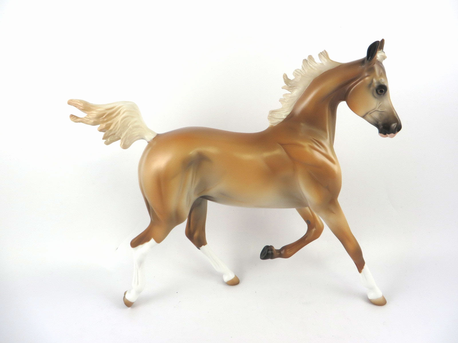 THUNDERBIRD-OOAK PALAMINO YEARLING BY MELISSA FOX MM19