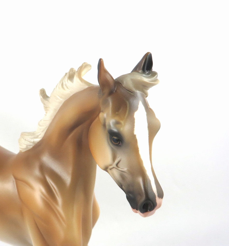 THUNDERBIRD-OOAK PALAMINO YEARLING BY MELISSA FOX MM19