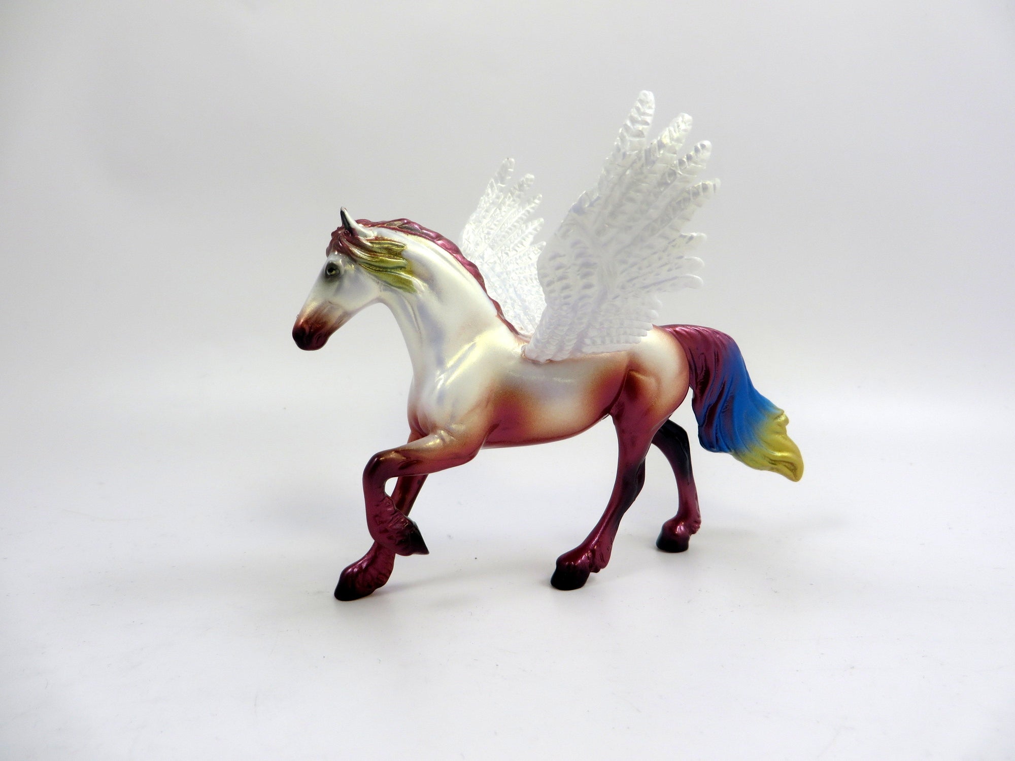 WINDSONG-LE-10 PEGASUS CHIP FRESIAN MODEL HORSE 6/18/19