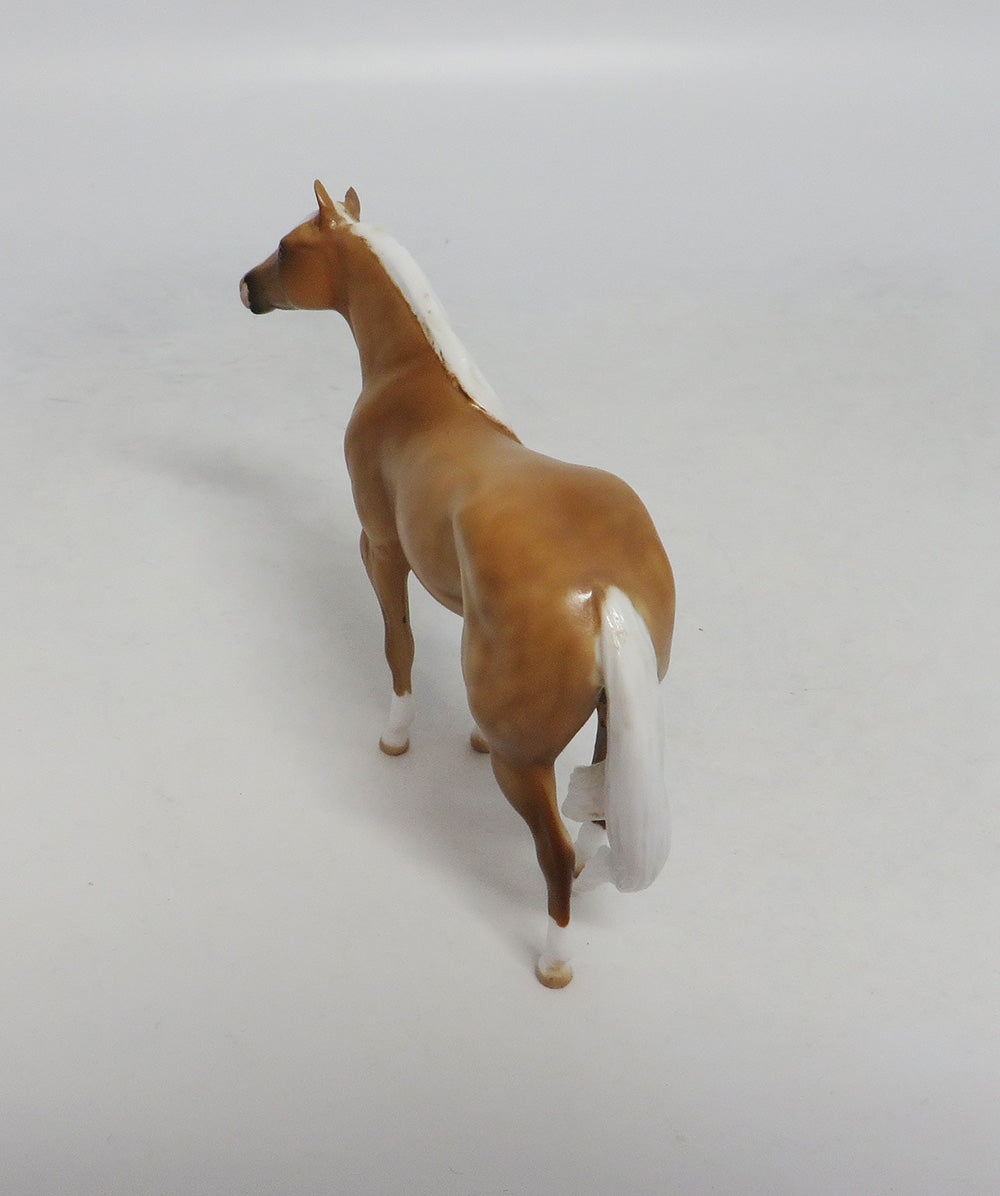 PETER PALOMINO-LE-20 CM PALOMINO STOCK HORSE CHIP LHS 2018