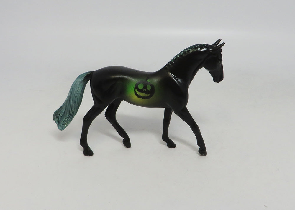 ULFRED- OOAK GREEN DECORATOR ANDALUSIAN CHIP 10/11/18