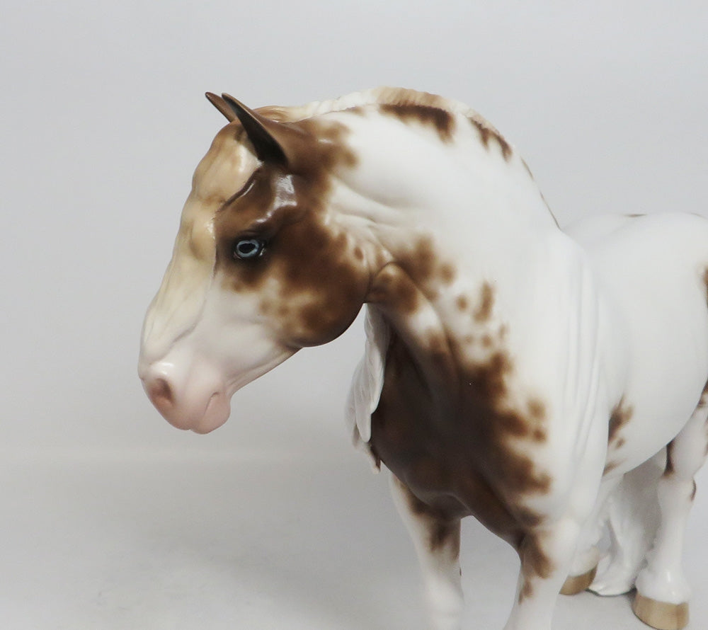 MYSTERY LADY-OOAK CHESTNUT SABINO HEAVY DRAFT MARE LHS 2018