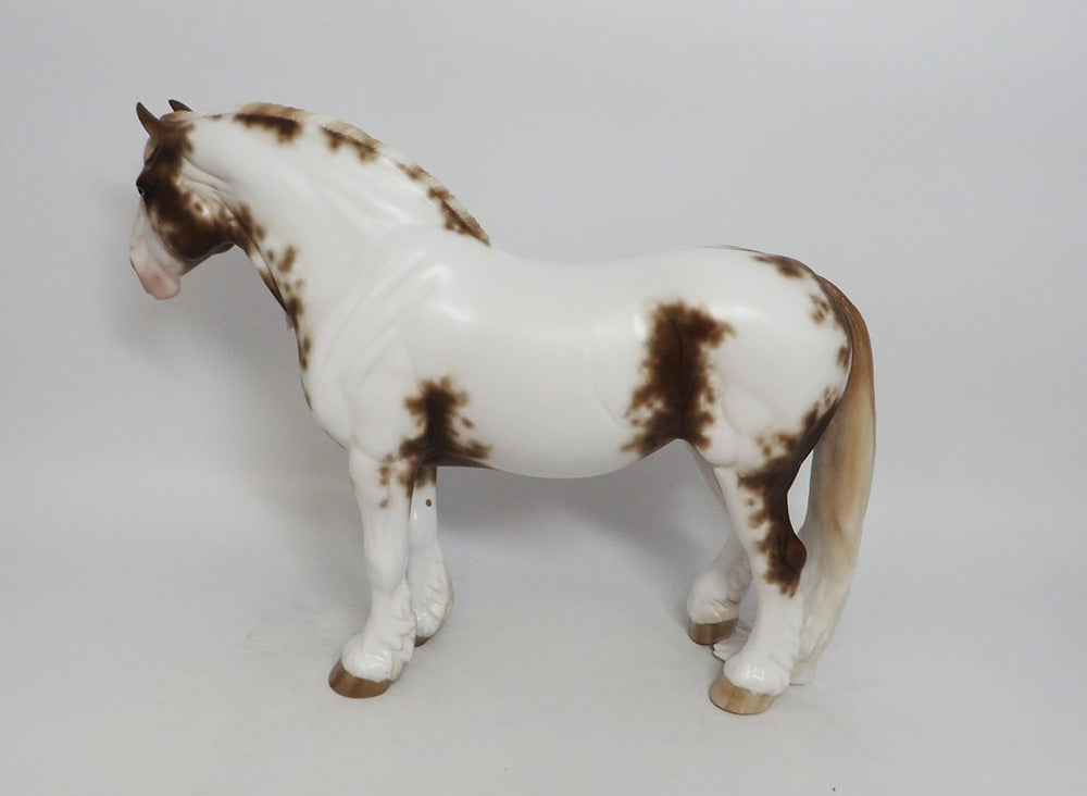 MYSTERY LADY-OOAK CHESTNUT SABINO HEAVY DRAFT MARE LHS 2018