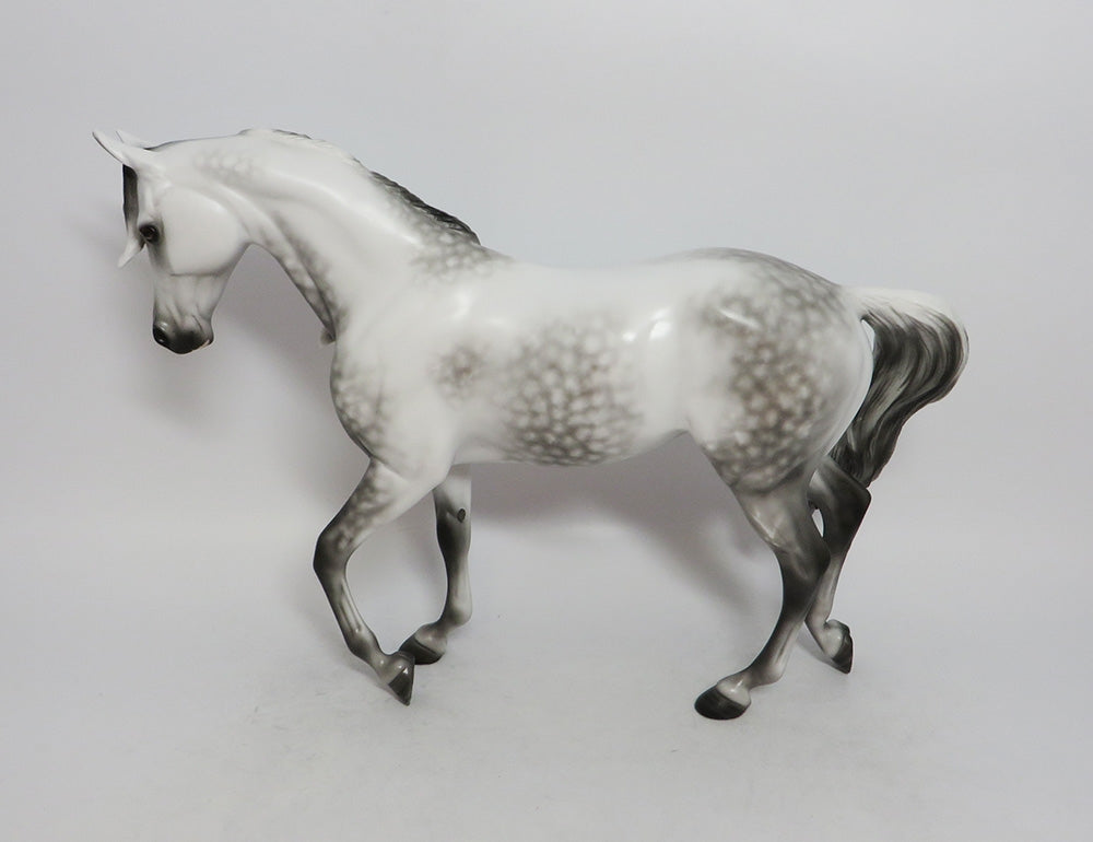 MYSTERY TO ME-OOAK DAPPLE GREY THOROUGHBRED LHS 2018