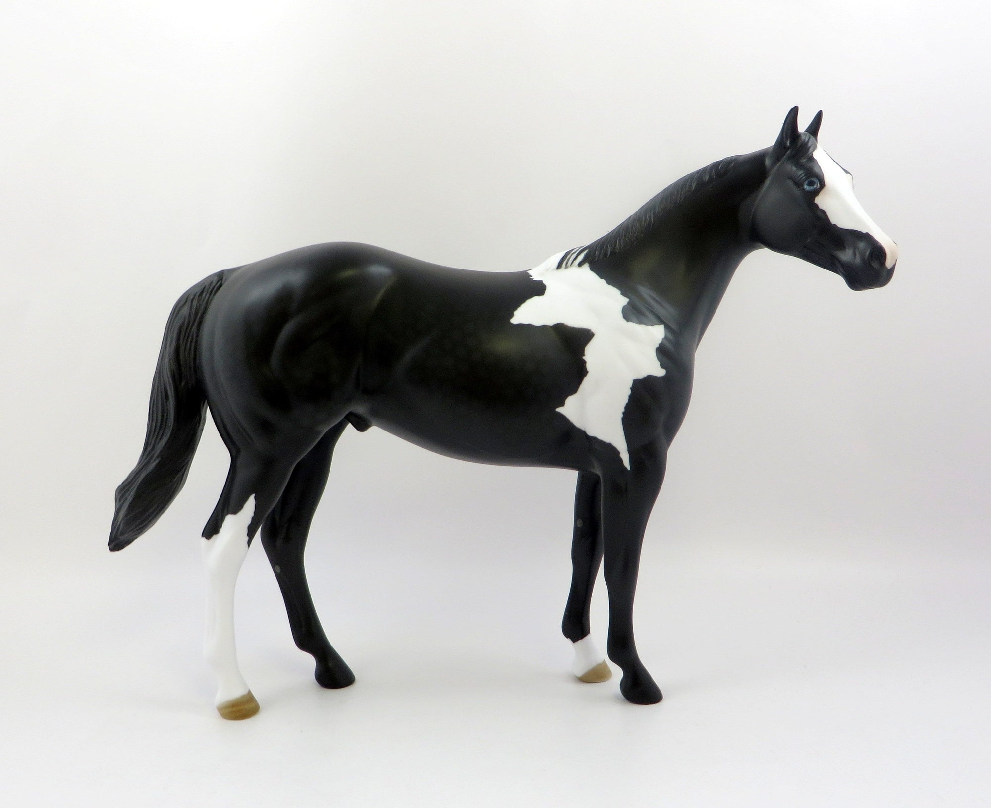 ZONA-OOAK BLACK AND WHITE PAINT ISH MODEL HORSE 6/21/19