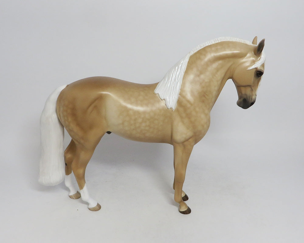 SPELLBOUND- OOAK PALOMINO DAPPLE ANDALUSIAN MODEL BY SHERYL LEISURE 10/4/2018