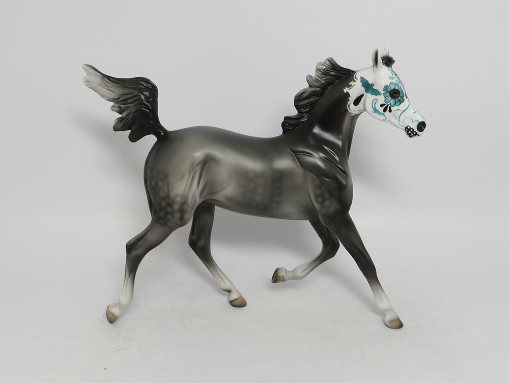 OZUL- OOAK GREY SUGAR SKULL WITH JEWELS YEARLING MODEL HORSE MM 2018