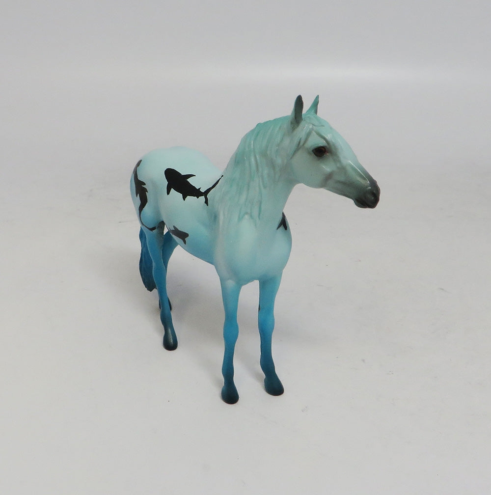 BLUE PARADISE-OOAK SHARK DECORATOR ANDALUSIAN CHIP SW 2018