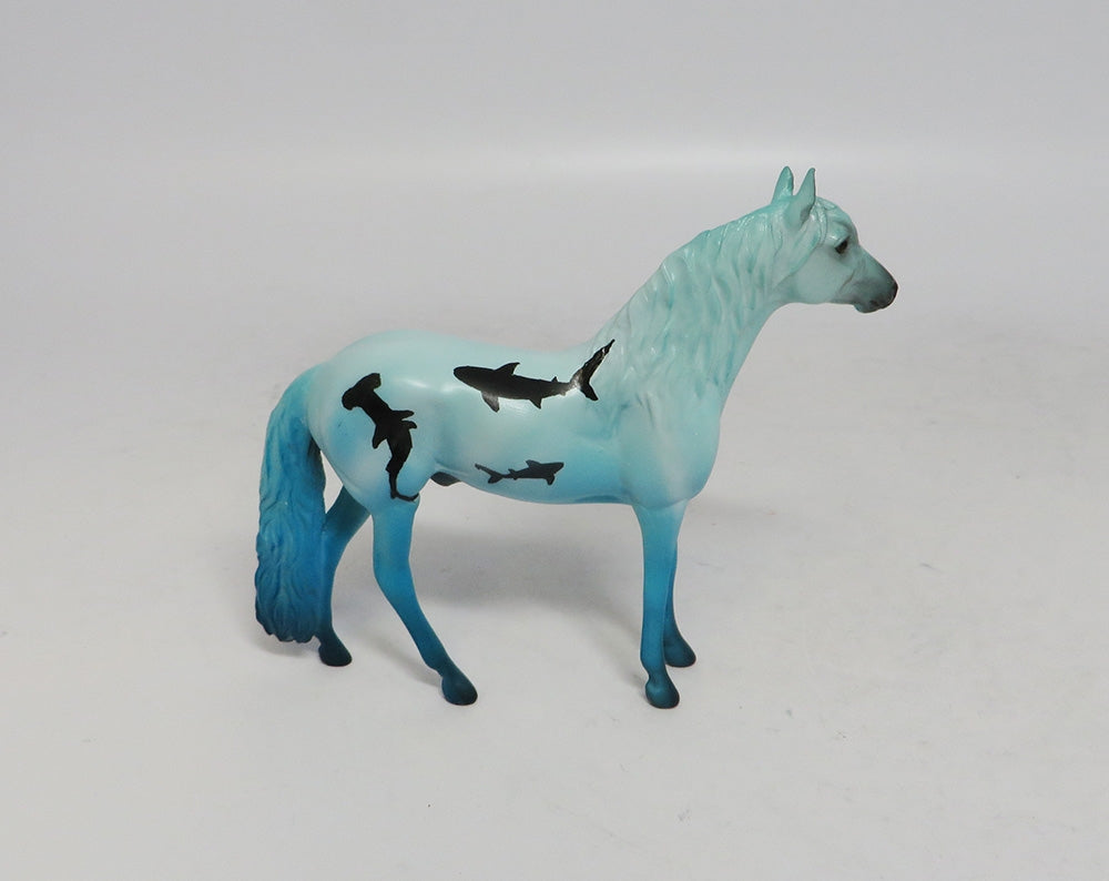 BLUE PARADISE-OOAK SHARK DECORATOR ANDALUSIAN CHIP SW 2018