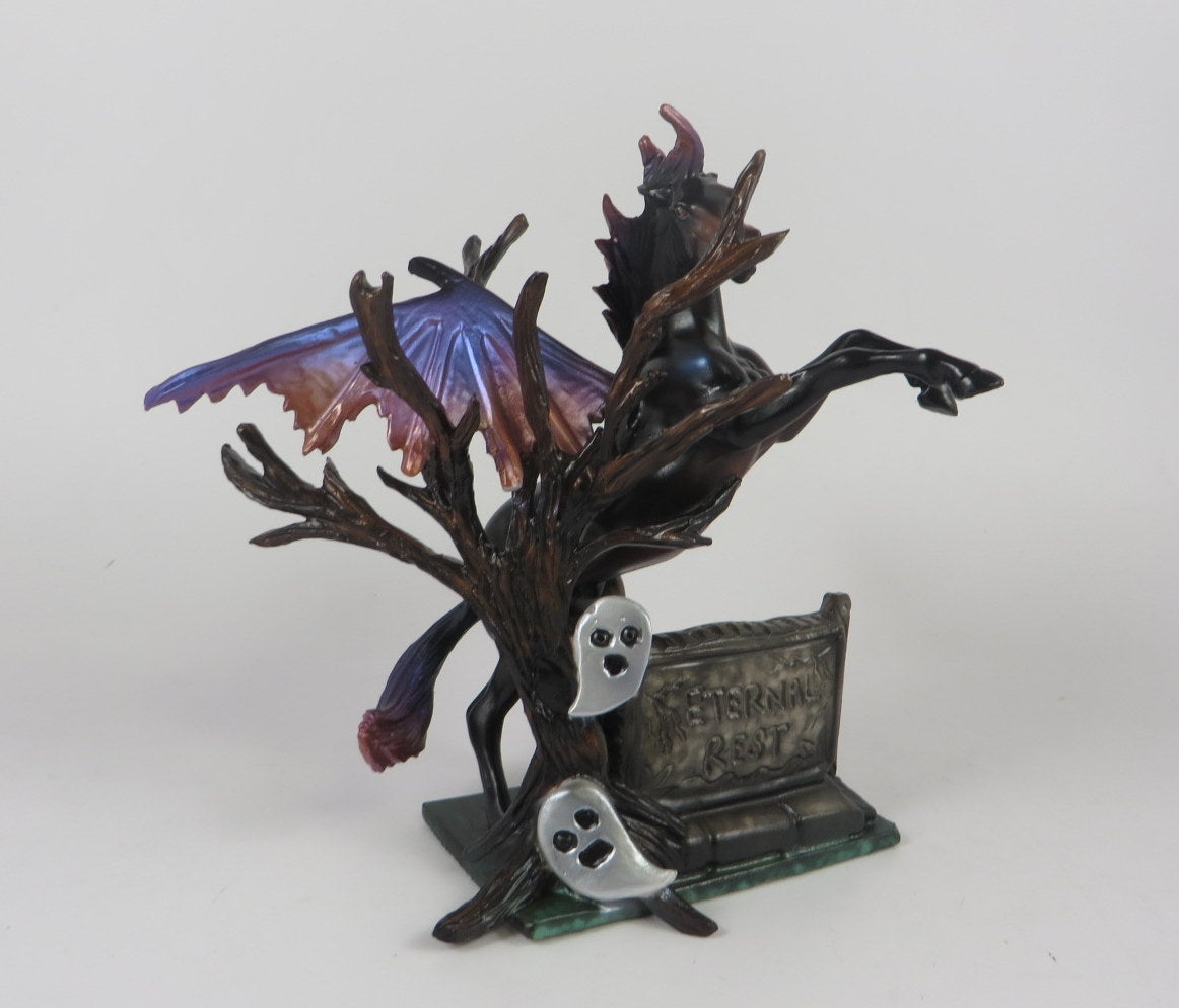 BAT KISS -OOAK REARING CHIP GRAVEYARD BAT CHIP MM 19