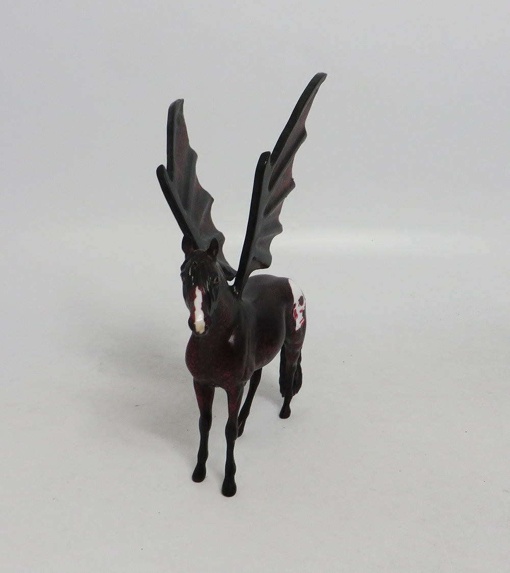 CHANGELING-OOAK ANDALUSIAN BAT CHIP DECORATOR MM 2018
