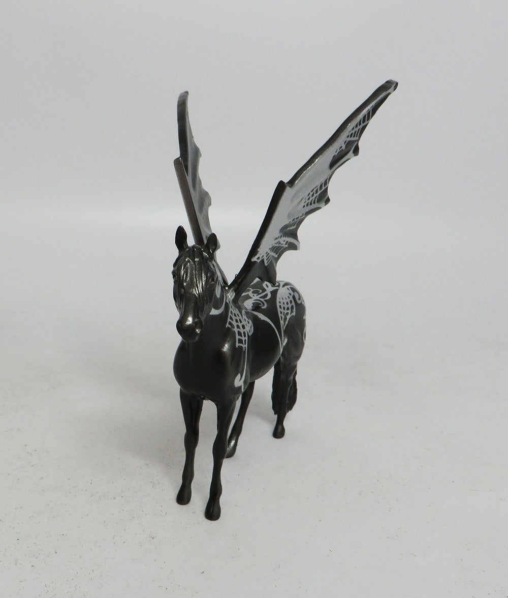 SCROLL-OOAK BLACK ANDALUSIAN BAT CHIP MM 2018